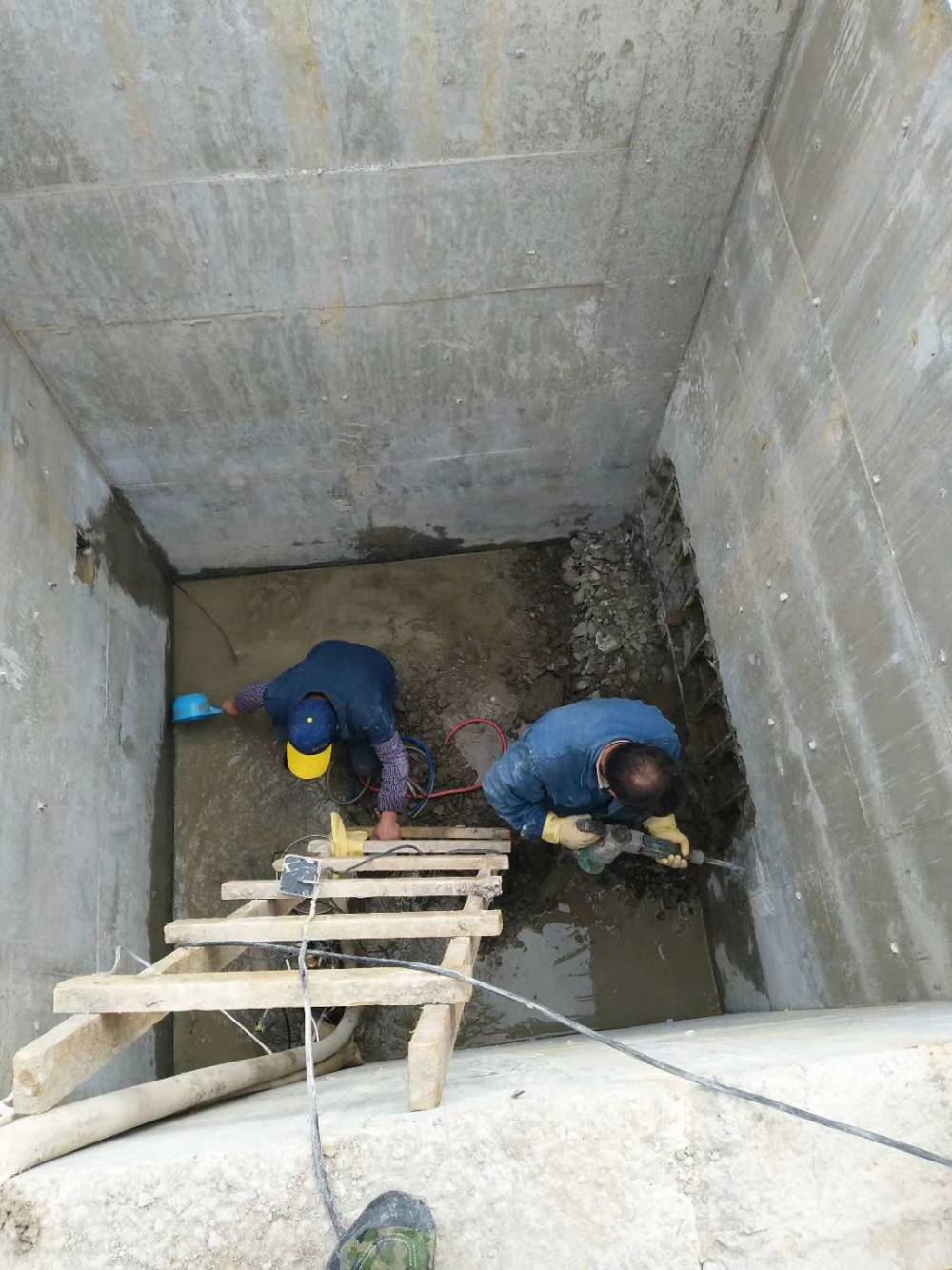 承德双滦区水池堵漏